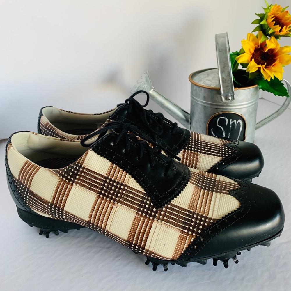 Footjoy Lopro collection women’s golf shoe